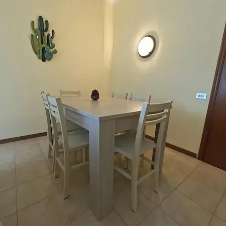 Little アパート ピニョーネ