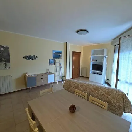 Little アパート *