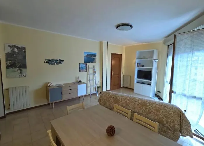 Little Διαμέρισμα *